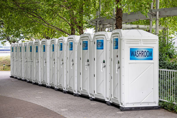 Best Portable bathroom rental  in Toledo, OH