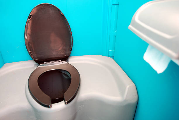 Best Portable toilet rental cost  in Toledo, OH